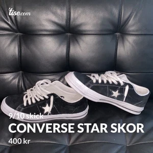 Säljer ett par converse skor. 10/10 - Har aldrig använt dem, köpte dem i somras och dem har bara legat i garderoben