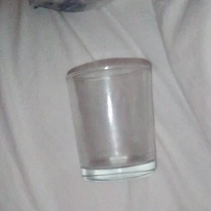 Snapsglas - Detta plagg e väldigt bra till att dricka ur , vi lade ut kyckligfookd som r väldigt god till glaset, man kan även vara uteliggare med den fall man känner för de t hat po ses på Jay day