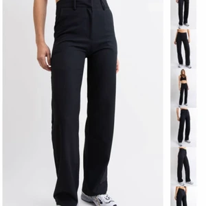 Kostymbyxor  - Säljer dessa populär kostymbyxorna från madlady. Längd 32 så skulle säga att de passar 165-173cm. Aldrig använda vara tvättade en gång❤️ Säljer för att det är för stora. Kan gå ner i pris vid snabb affär 