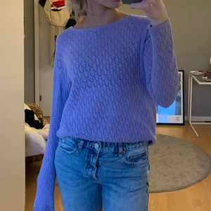 Stickad lila tröja - Super söt stickad lika tröja från Nakd 