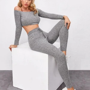 Två delad outfit  - Lånad bild. 
