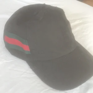 Gucci keps  - Säljer min Gucci keps i gott skick, onesize, nypris 2300