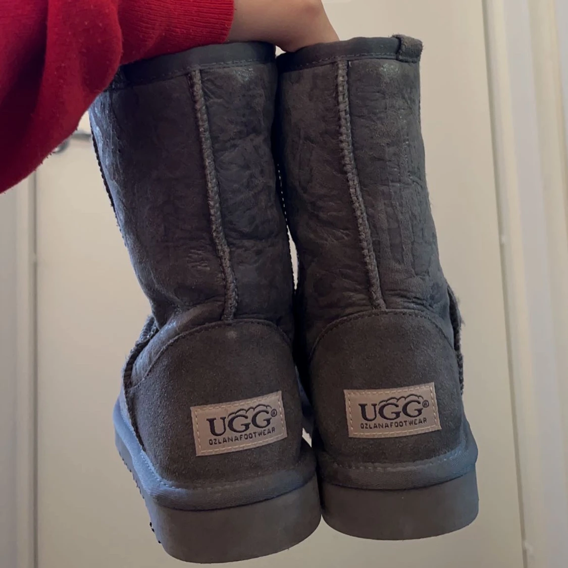 Uggs  - 90