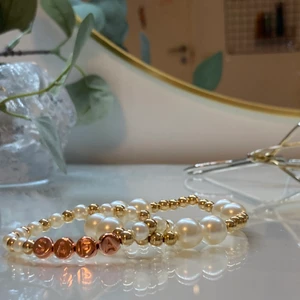 Armband  - (Inte begagnad) ✨2st armband som säljs i par✨ Namn kan justeras (beställ valfritt namn/ord)