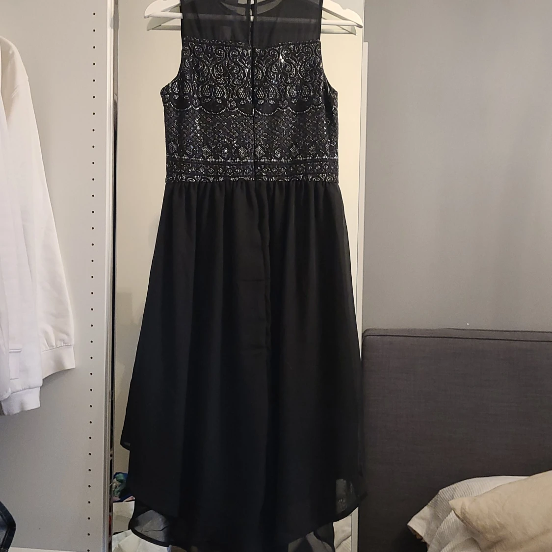 Svart/glitter festklänning - 90