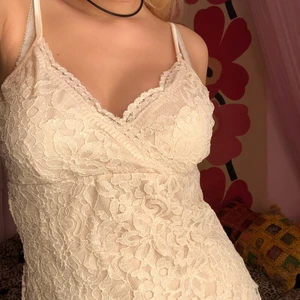 Vit spetstopp  - Såååå söt!!!