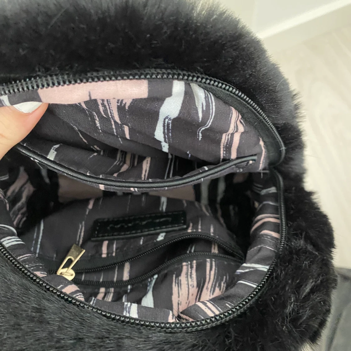 Fluffig miniryggsäck - 91