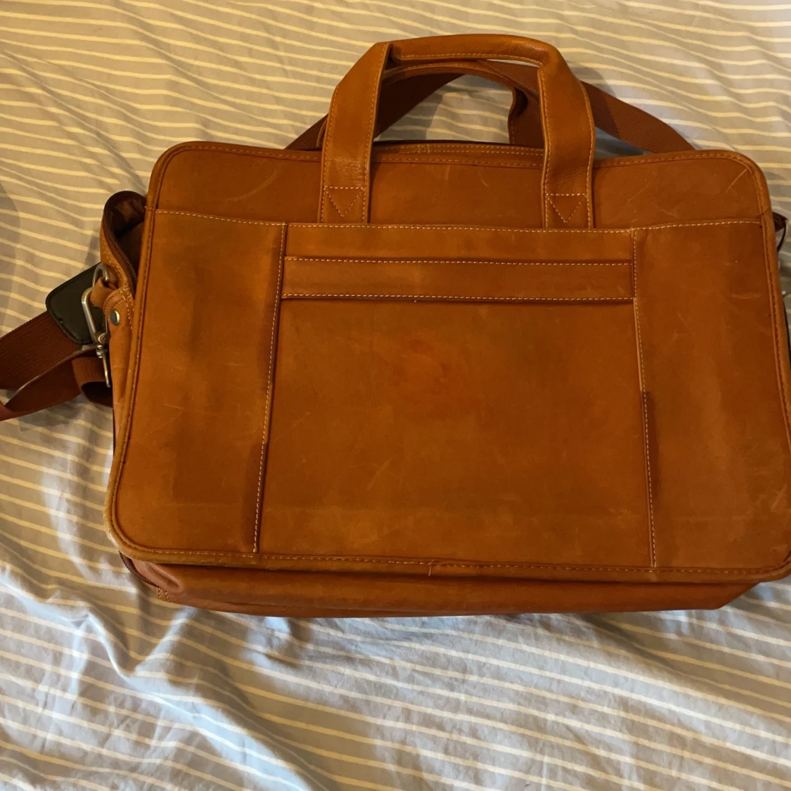 Snygg läderväska från Wilsons Leather - 90