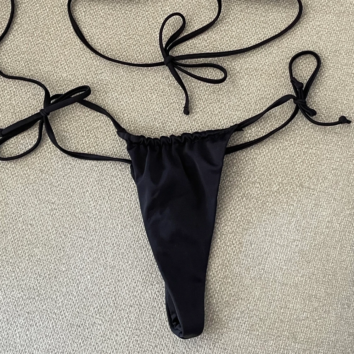 Svart Bikini Underdel