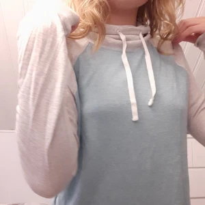 Hollistertröja - Väldigt bra skick, skriv för fler bilder!!