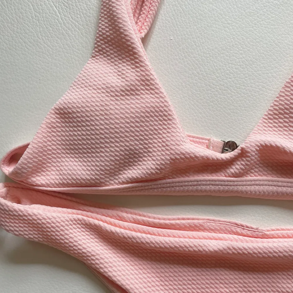 Gullig rosa bikini från Zaful 🌸 . Övrigt.