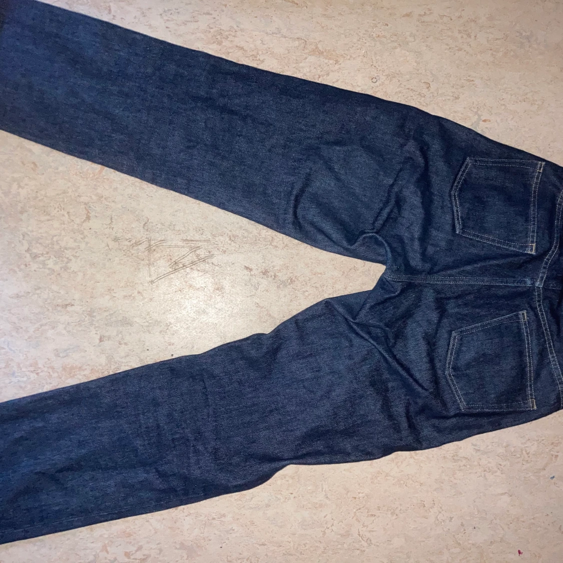 Mörkblå jeans! - 91