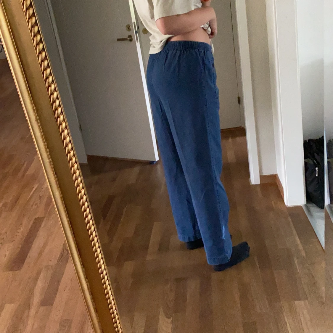 jeans med söta detaljer 🦋 - 90