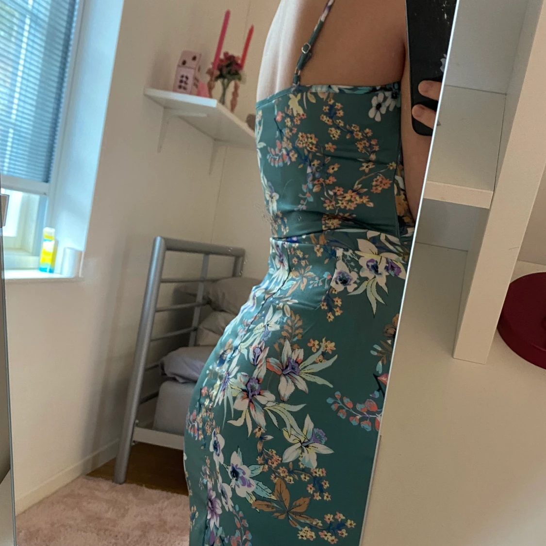 Blommig klänning från salt strl 34 - 90