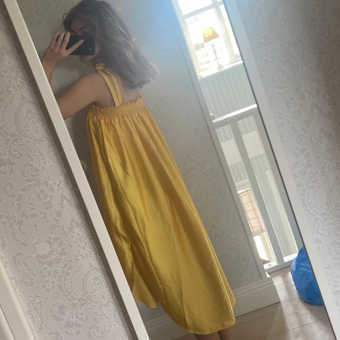 Gul sommarklänning  - 90