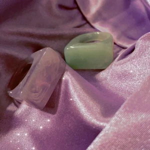 Ringar⚡️ - Skit coola ringar☺️ 40 kr för båda🥰