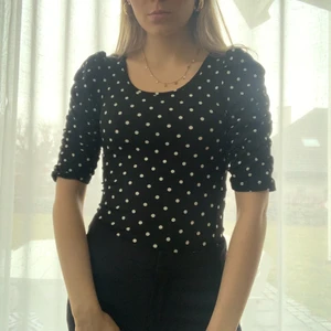 Oanvänd body 🖤🖤🖤 - Oanvänd body 🖤🖤🖤