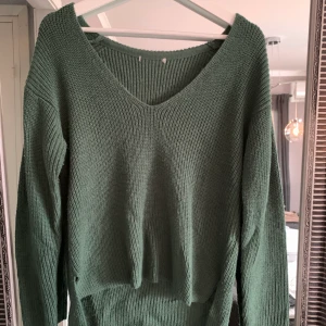 Tröja - Stickad tröja grön , köparen står för frakt ❤️