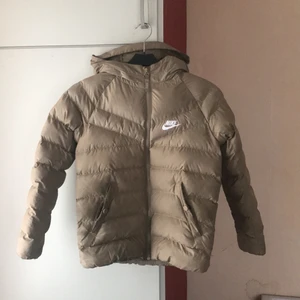 Nike jacka - Lite använd