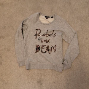 Jumper - 💛 Jumper från märket Maison Scotch, storlek M. Kan fraktas eller mötas upp 📮