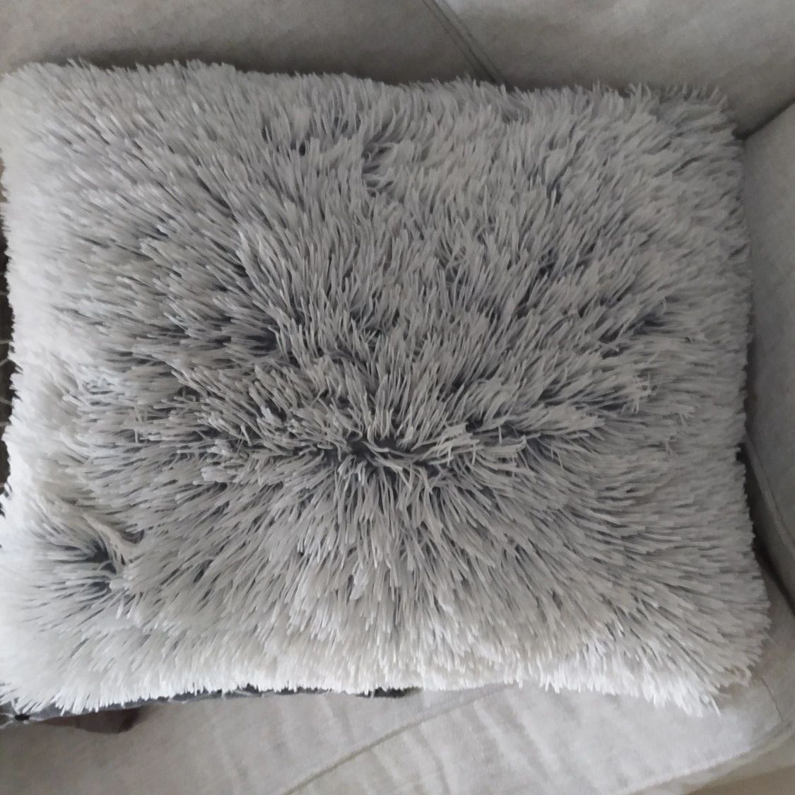 Olika prydnadskuddar säljes - 90