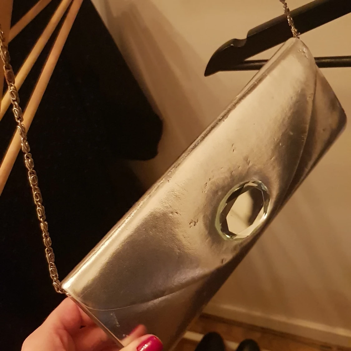 Silvrig väska använt skick