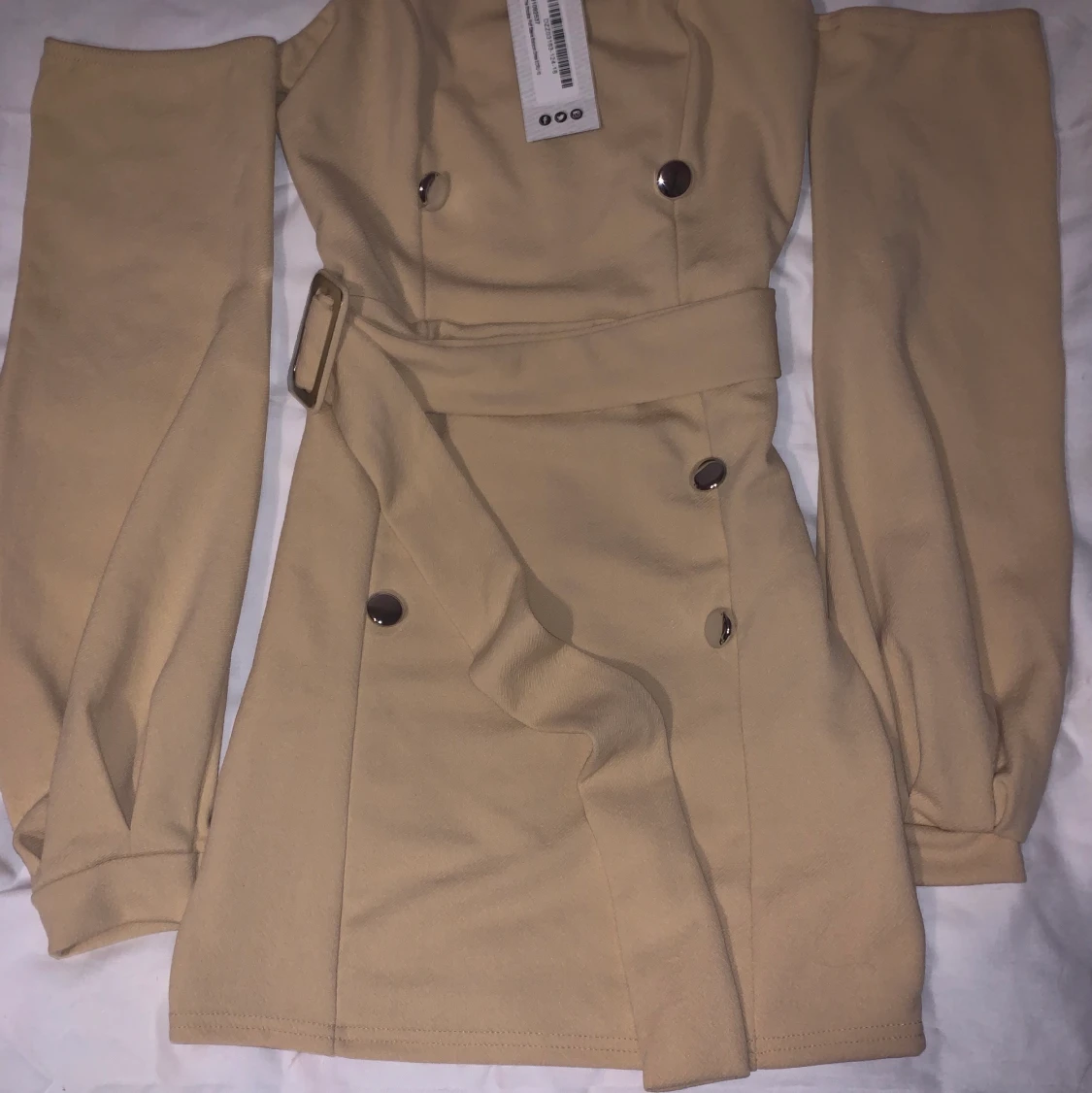 Beige klänning