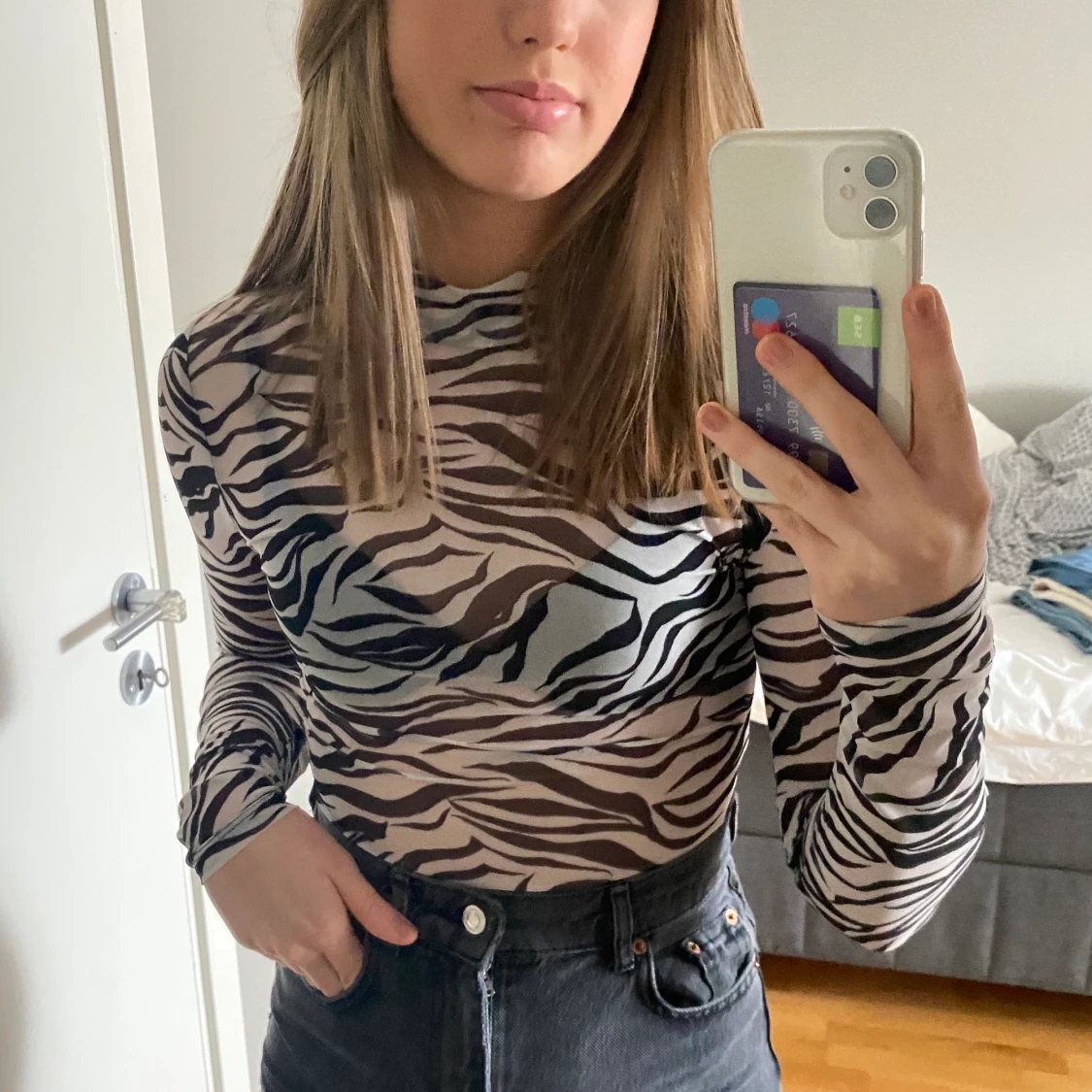 Zebramönstrad mesh topp