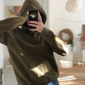 Mörkgrön hoodie - Mörkgrön skön hoodie 💚💚