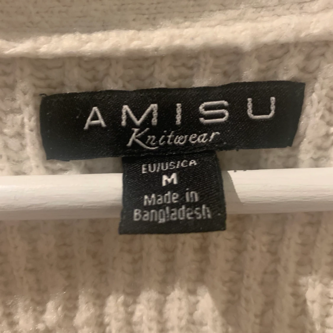 Vit Kofta/cardigan m bruna knappar - 90