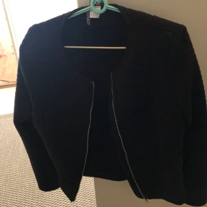 Vårjacka  - Vårjacka från hm, strl 40