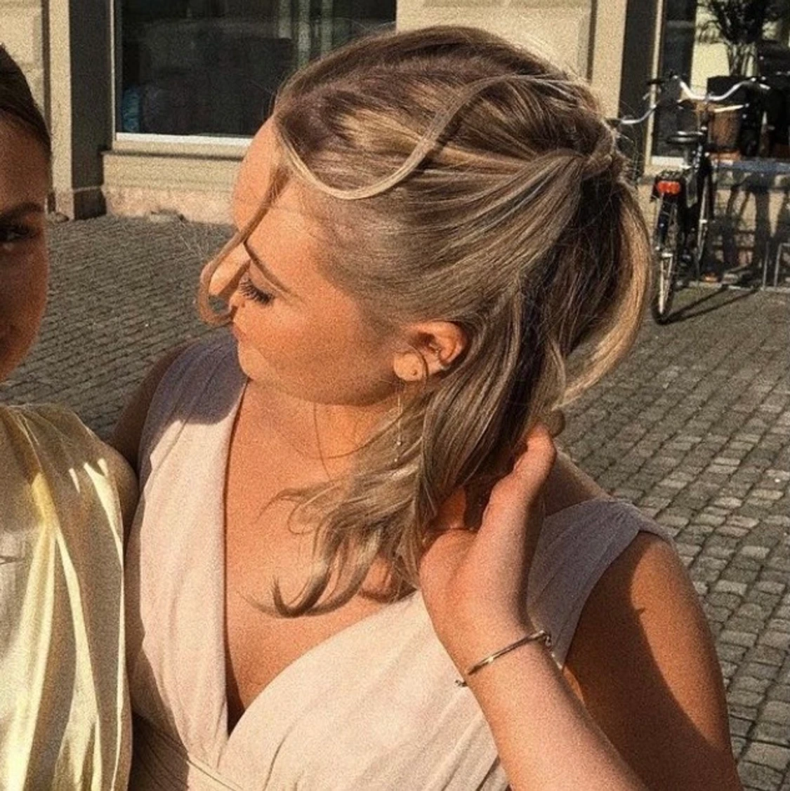 Fin balklänning i storlek 36  - 90