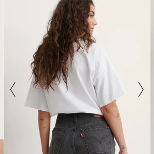Levis shorts  - Använd på gånger! 