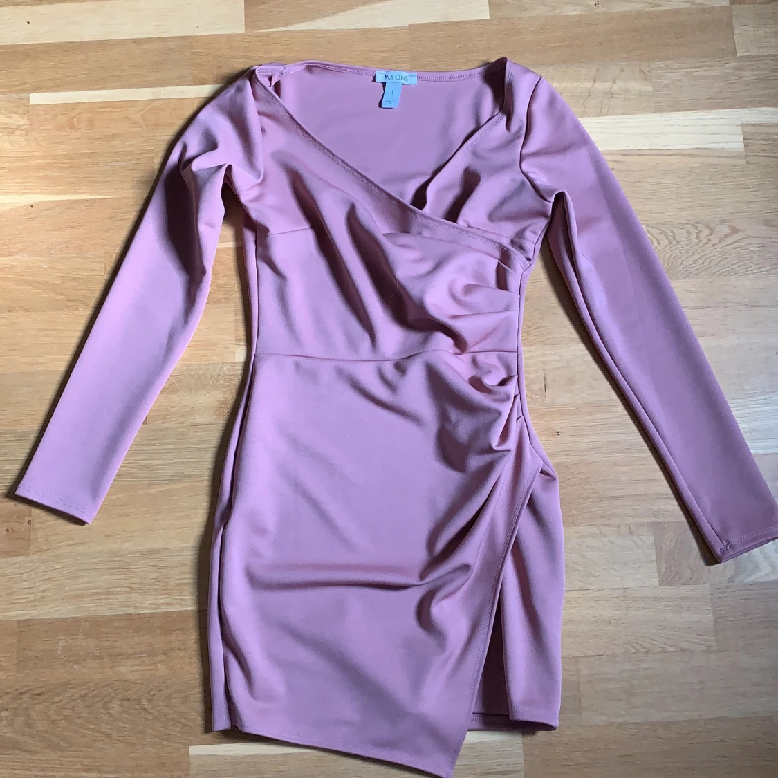 Klänning från Nelly