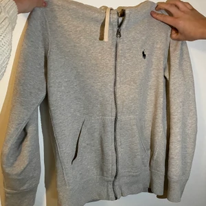 Ralph lauren  - En hoodie i fint skick från Ralph Lauren.
