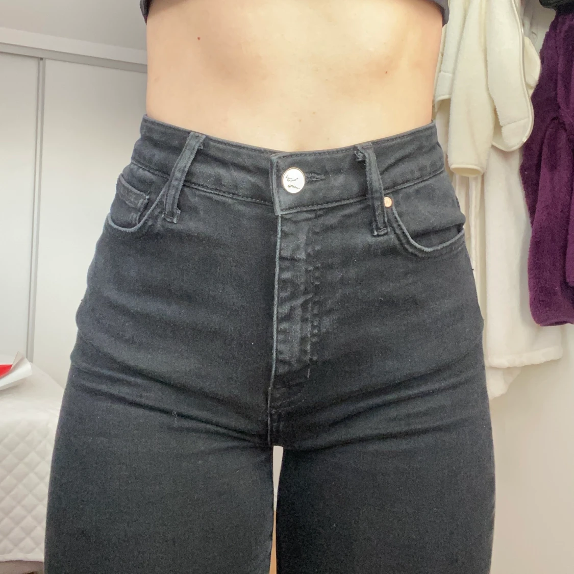 Svarta tighta jeans  - 90