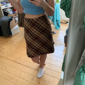 Kjol - Fin stickad kjol! Kommer inte till användning💕