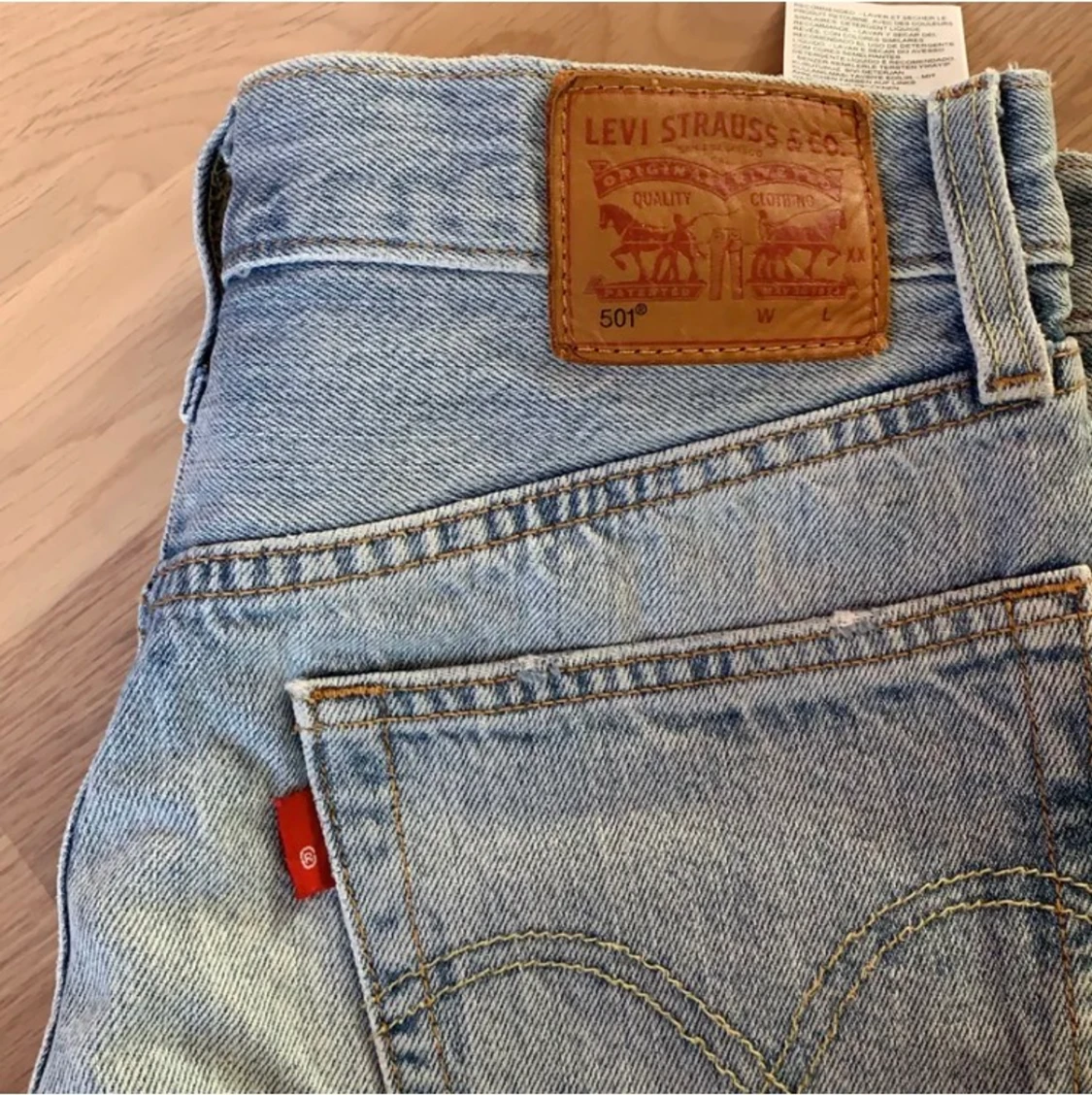 Ljusblå levisshorts 