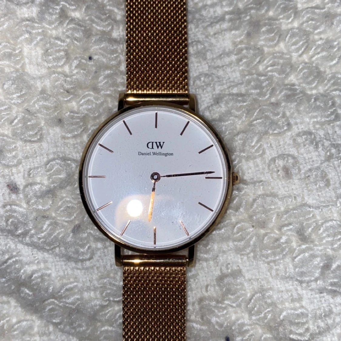 Daniel Wellington  - 90