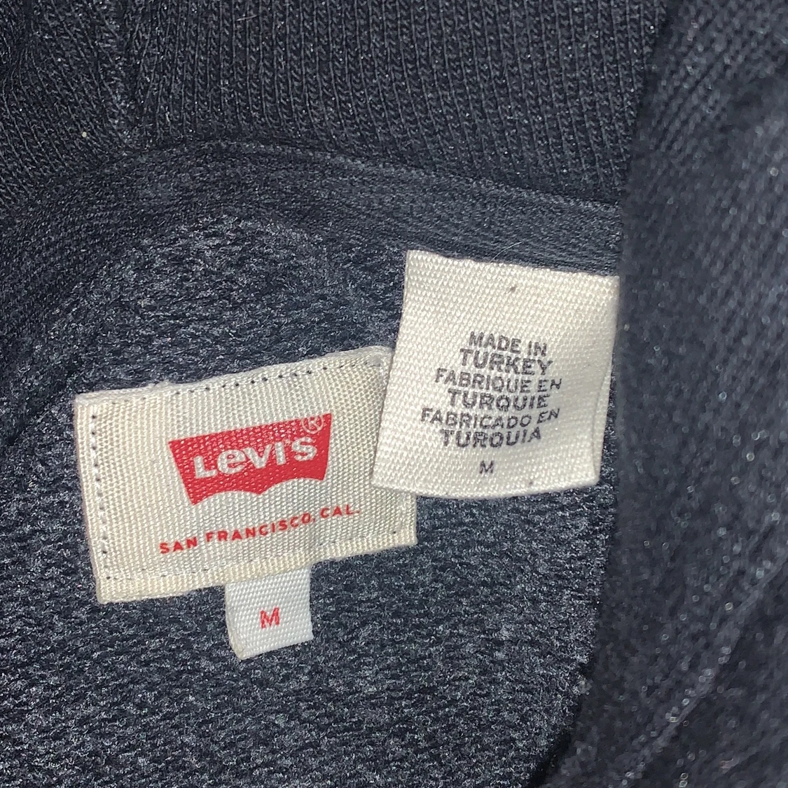 Levis hoodie size M - 90