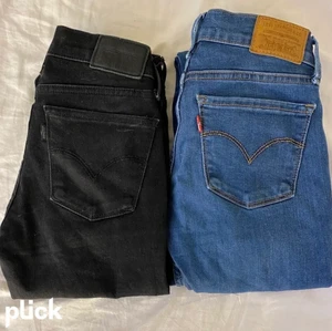 Levis jeans  - Båda är i stl 24💞 frakt tillkommer! 200 kr styck.