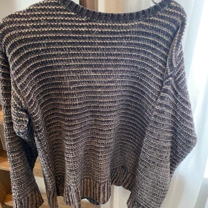 Tröja Zara - Från barnavdelningen, men som en xs-s