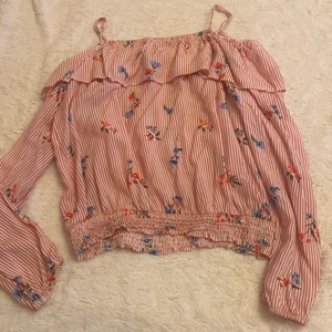 Fin tröja  - Storlek 170 men passar S