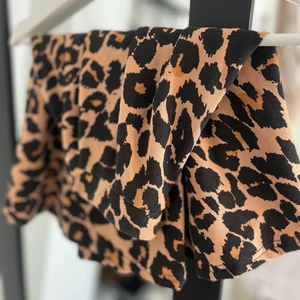 Leopard kjol - Endast använd en gång