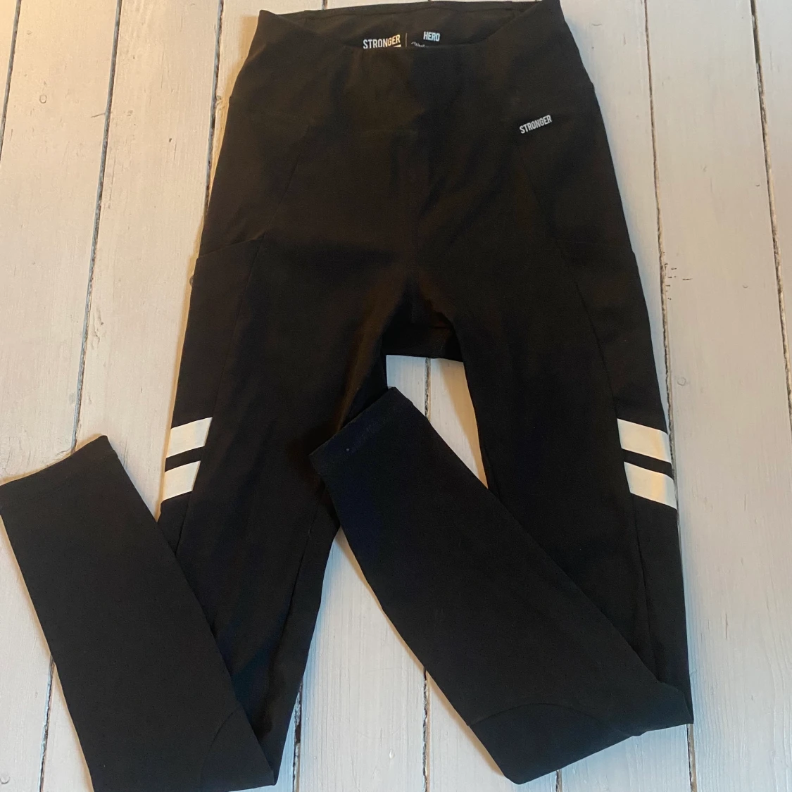 Svart trendiga Strongerbyxor  - 90