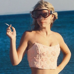 Korsett med pärlor - Superfin rosa kort korsett med applikation, pärlor och paljetter 🎀