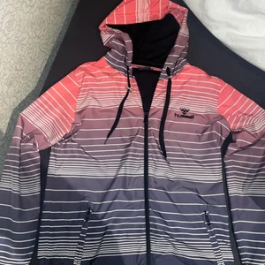 Jacka - Hummel jacka nysick