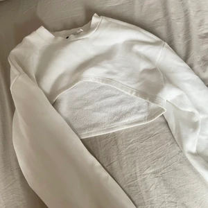 Croppad tjocktröja - S men passar även XS
