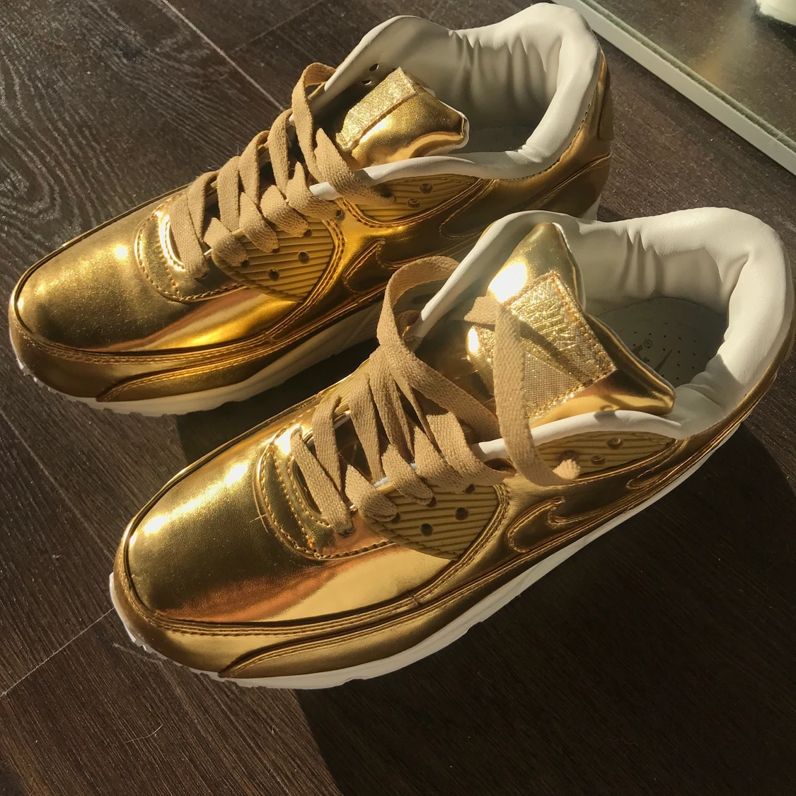 Nike sneakers guld  - 91