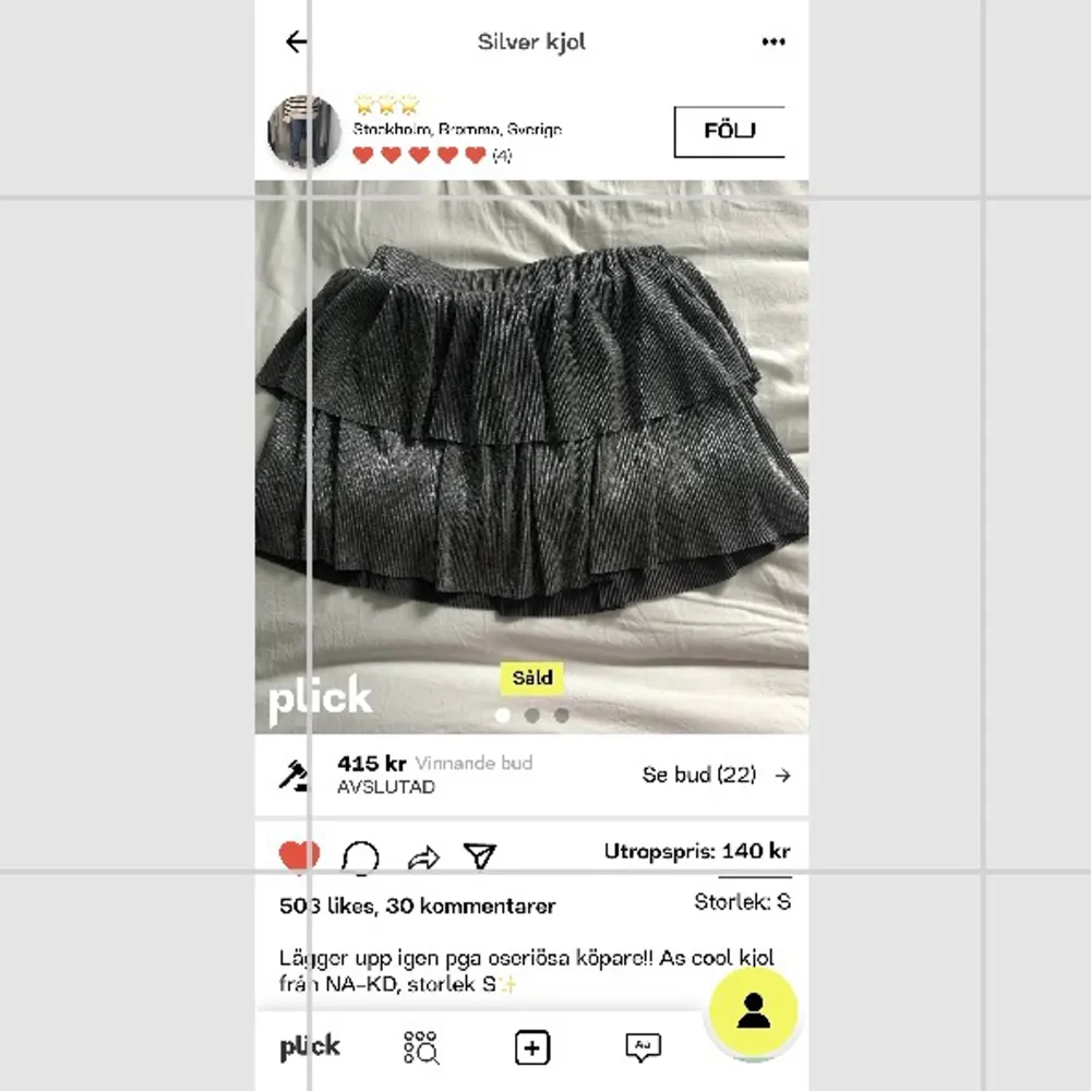 säljer denna sjukt trendiga och slutsålda kjol ifrån NAKD som ej går att få tag på längre. Det är samma som på första bilden som är vädligt populär bara att min har en extra volang:). Kjolar.